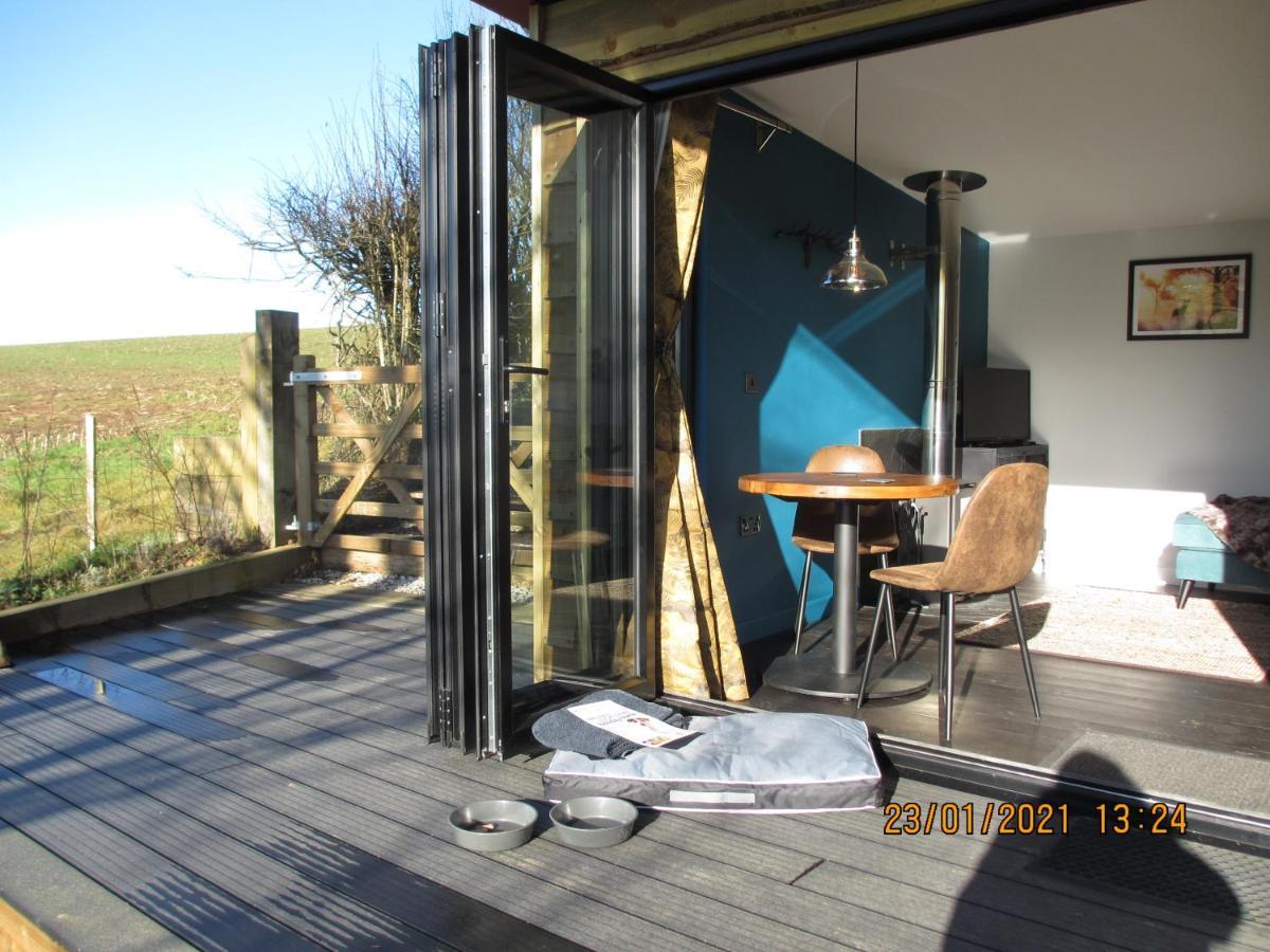 Merton Stargazing Retreat别墅 外观 照片